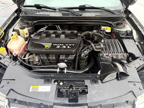 Used 2013 Chrysler 200 Touring image 30