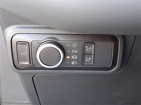 New 2026 Ford Explorer Active image 9