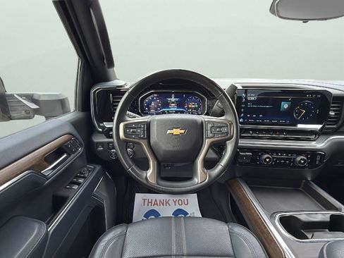 Used 2024 Chevrolet Silverado 3500 High Country w/ Technology Package image 13
