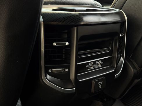 Used 2023 RAM 1500 Laramie AWD/4WD image 30