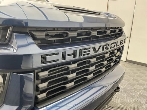 Used 2021 Chevrolet Silverado 2500 Custom w/ Custom Value Package image 23