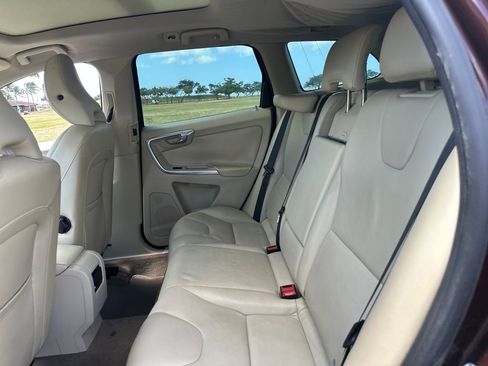 Used 2015 Volvo XC60 T5 Premier Plus FWD image 14