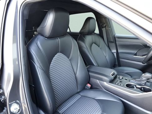 Certified 2024 Toyota Highlander XSE AWD/4WD image 25