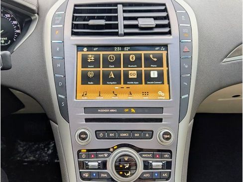 Used 2019 Lincoln MKZ Reserve image 24