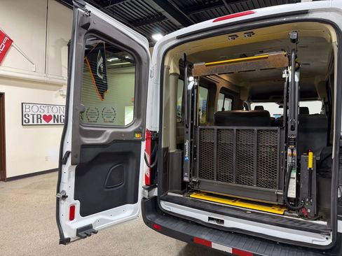 Used 2015 Ford Transit 250 148 Medium Roof image 38