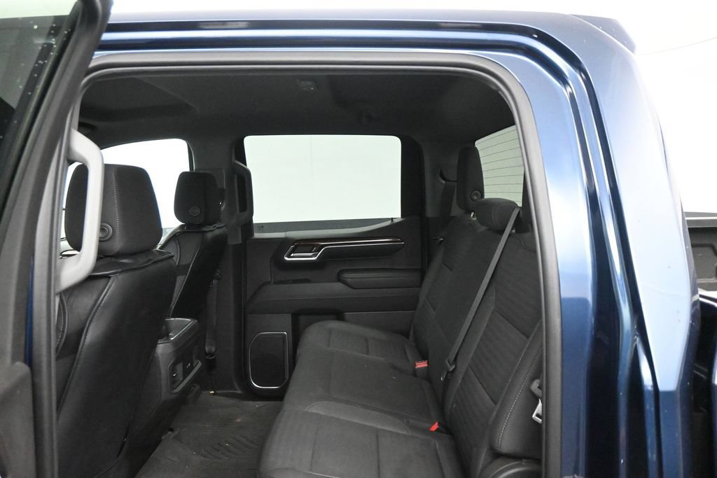 Used 2023 Chevrolet Silverado 1500 RST AWD/4WD image 13