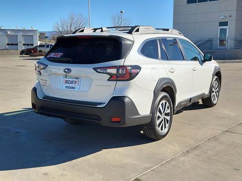 Used 2024 Subaru Outback Premium image 3