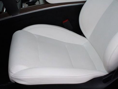 Used 2023 Tesla Model X AWD/4WD image 29