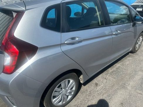 Used 2017 Honda Fit LX image 3
