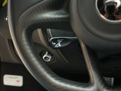 Used 2022 McLaren 720S Spider image 29