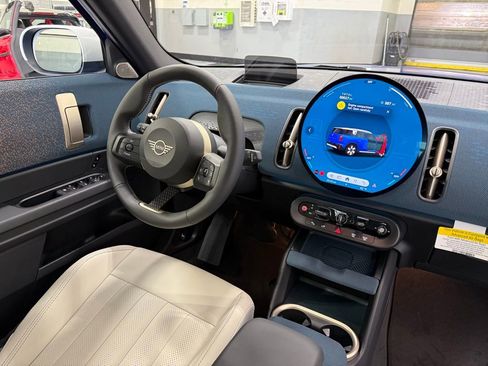 Certified 2025 MINI Cooper Countryman S image 31