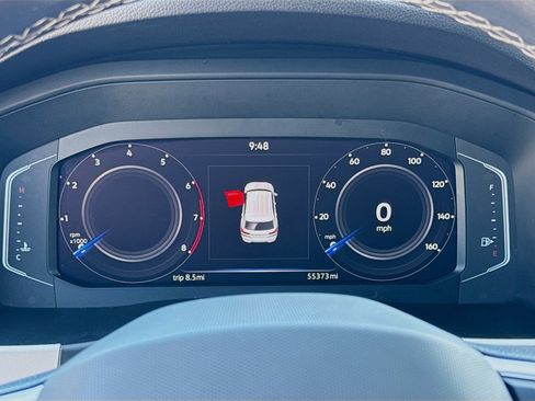 Used 2022 Volkswagen Atlas Cross Sport SE image 11