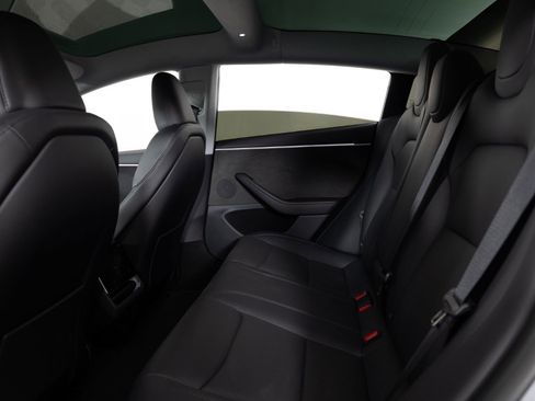 Used 2025 Tesla Model 3 Long Range AWD/4WD image 18