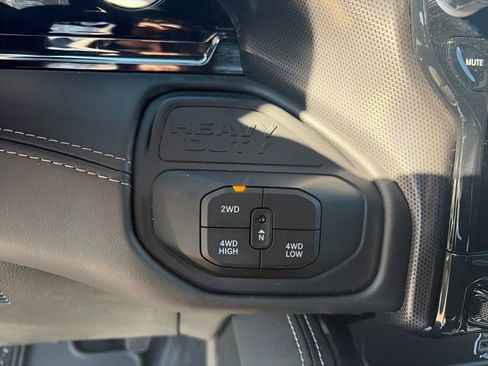 New 2025 RAM 2500 Limited image 37