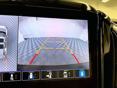 Used 2023 Chevrolet Traverse High Country w/ LPO, Floor Liner Package FWD image 30