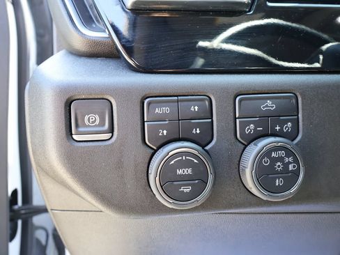 Certified 2025 Chevrolet Silverado 1500 RST w/ Max Trailering Package AWD/4WD image 13