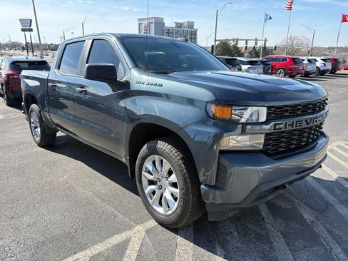 Used 2019 Chevrolet Silverado 1500 Custom w/ Custom Value Package image 7