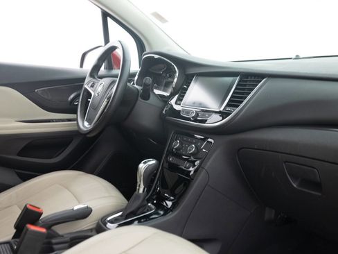 Used 2018 Buick Encore Essence w/ Experience Buick Package FWD image 29