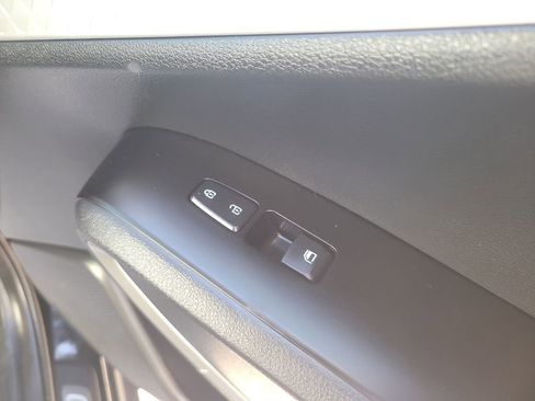 Used 2025 Kia Soul S image 32