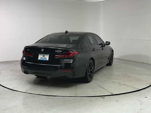 Used 2023 BMW 530e xDrive w/ Executive Package image 3