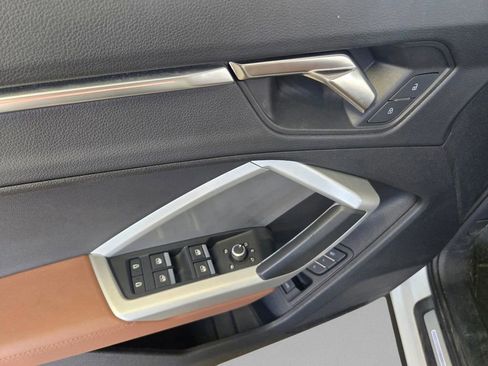 Used 2022 Audi Q3 2.0T Premium Plus image 18