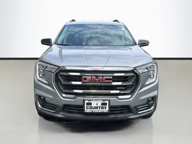 Used 2024 GMC Terrain AT4 AWD/4WD image 10