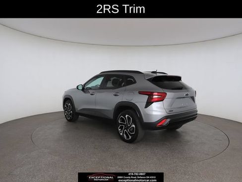 Used 2025 Chevrolet Trax RS w/ Driver Confidence Package FWD image 11