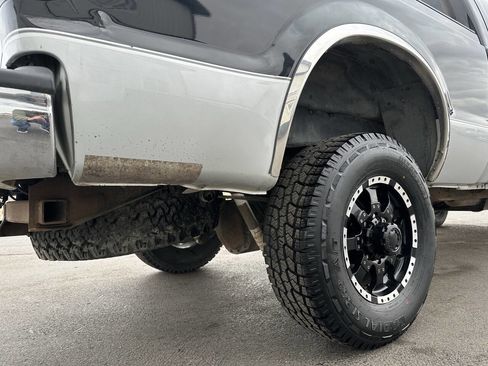 Used 2004 Ford F250 Lariat image 8