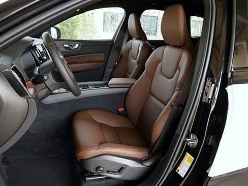 New 2025 Volvo XC60 B5 Plus w/ Protection Package Premier image 10