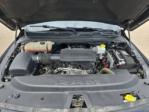Used 2023 RAM 1500 Big Horn AWD/4WD image 32