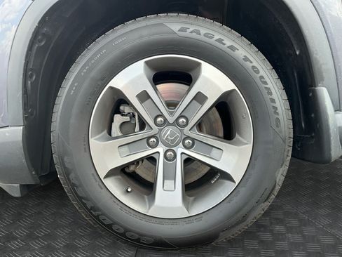 Used 2025 Honda Pilot EX-L image 14