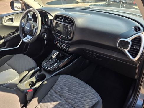 Used 2023 Kia Soul LX w/ Option Group 015 image 7