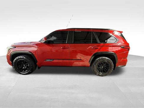 Used 2024 Toyota Sequoia Platinum AWD/4WD image 9