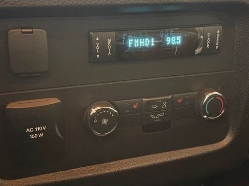 Used 2017 Ford Expedition Limited w/ Equipment Group 301A AWD/4WD image 22