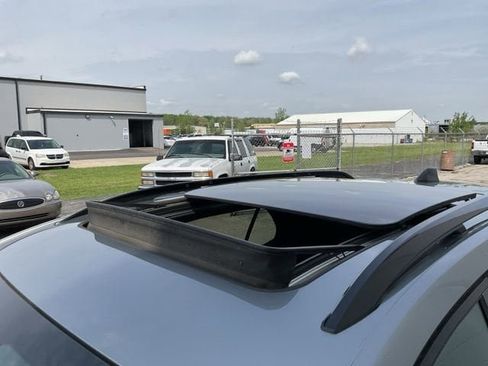 Used 2024 Chevrolet Equinox RS image 11