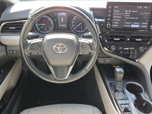 Certified 2022 Toyota Camry SE w/ Audio Upgrade Package FWD image 11