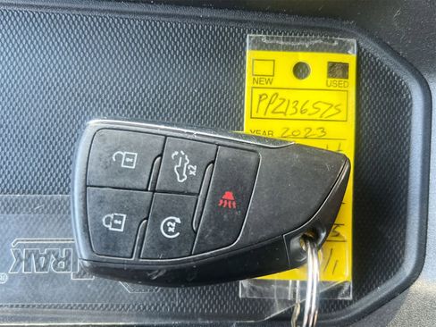 Used 2023 Chevrolet Silverado 1500 LT image 35