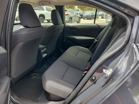 Used 2025 Toyota Corolla LE w/ Convenience Package image 10