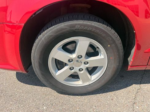 Used 2012 Dodge Grand Caravan SXT FWD image 10