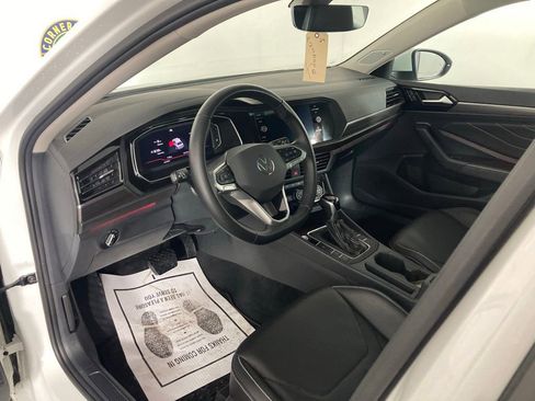 Used 2024 Volkswagen Jetta SEL image 12
