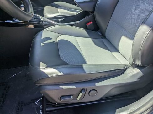 Used 2023 Kia Niro EX Touring FWD image 19