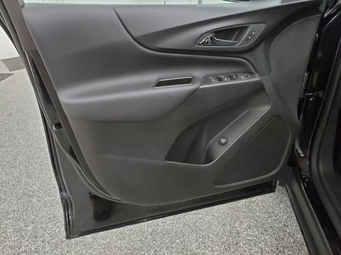 Used 2024 Chevrolet Equinox LT image 13