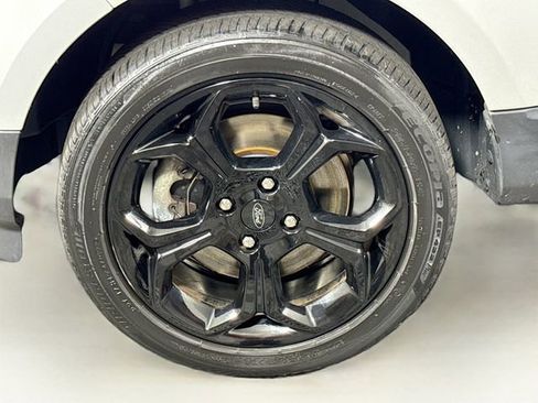 Used 2022 Ford EcoSport SES w/ Interior Protection Package image 30