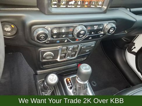 Used 2023 Jeep Wrangler Unlimited Sahara w/ Cold Weather Group image 18