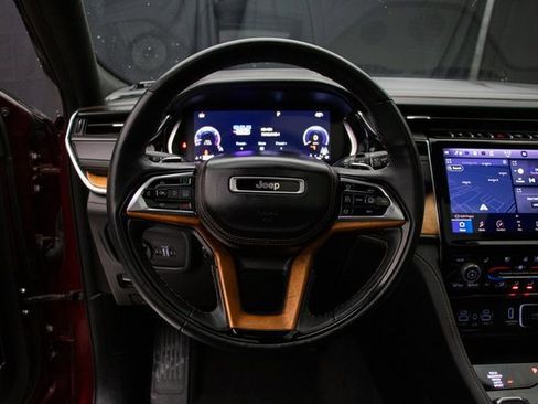 Used 2022 Jeep Grand Cherokee Summit image 28