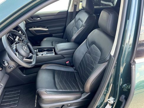 Certified 2024 Nissan Pathfinder Platinum w/ Cargo Package image 13