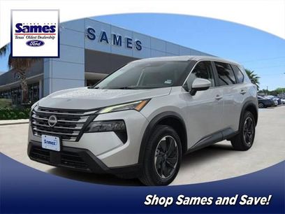 Used 2025 Nissan Rogue SV