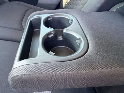 Used 2025 Nissan Pathfinder SV AWD/4WD image 18