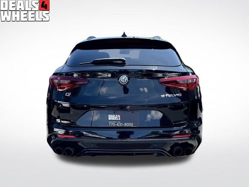 Used 2018 Alfa Romeo Stelvio Quadrifoglio w/ Driver Assist Dynamic Package AWD/4WD image 6
