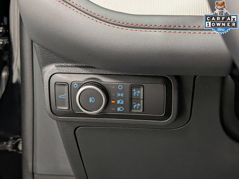 Used 2025 Ford Explorer Active w/ Active Comfort Package AWD/4WD image 22